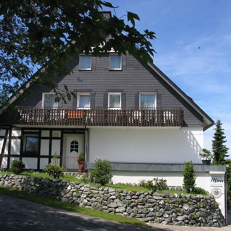 Gastehaus Mira Hotel Winterberg Exterior photo