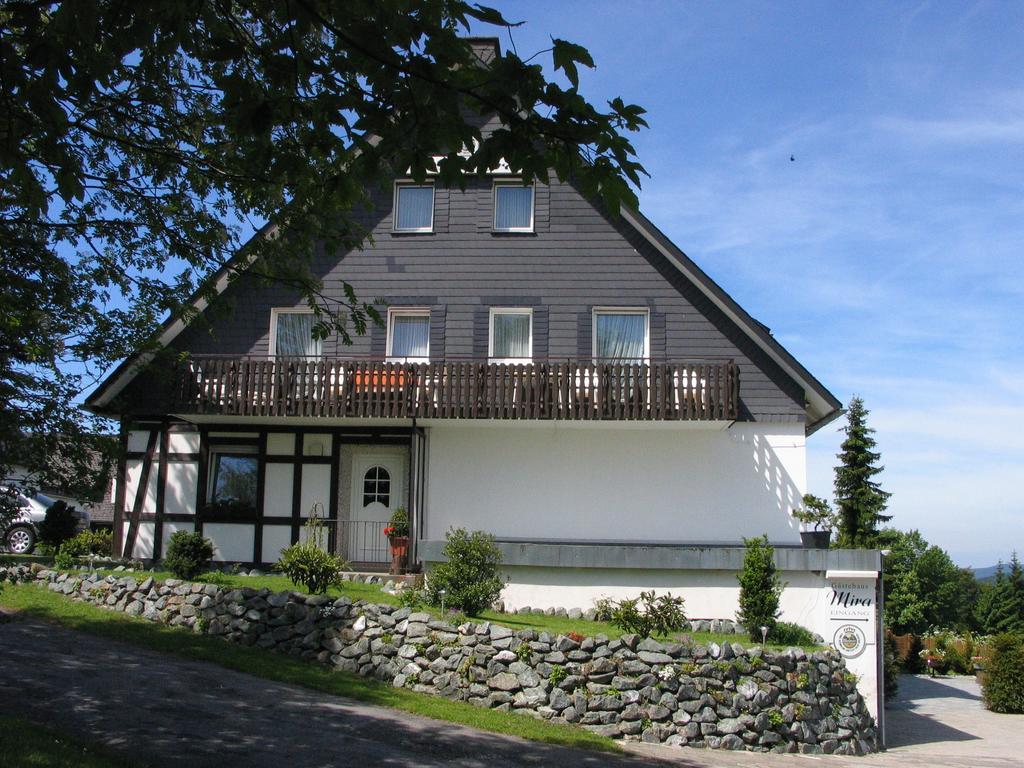 Gastehaus Mira Hotel Winterberg Exterior photo